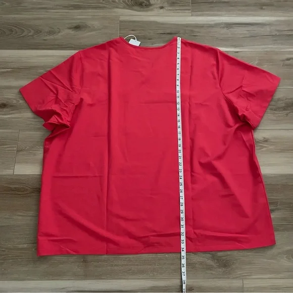 Figs Leon Three-Pocket Scrub Pride Top in Hibiscus sz 6XL - Picture 6 of 10